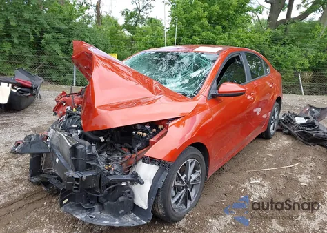 2022 Kia Forte Lxs z USA, uszkodzony, nr VIN 3KPF24AD2NE452706